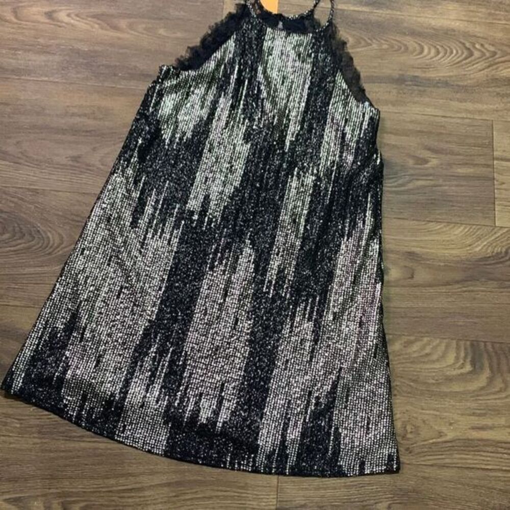 NWT lace trim babydoll party dress. Lingerie dress. Lined sparkle dress medium